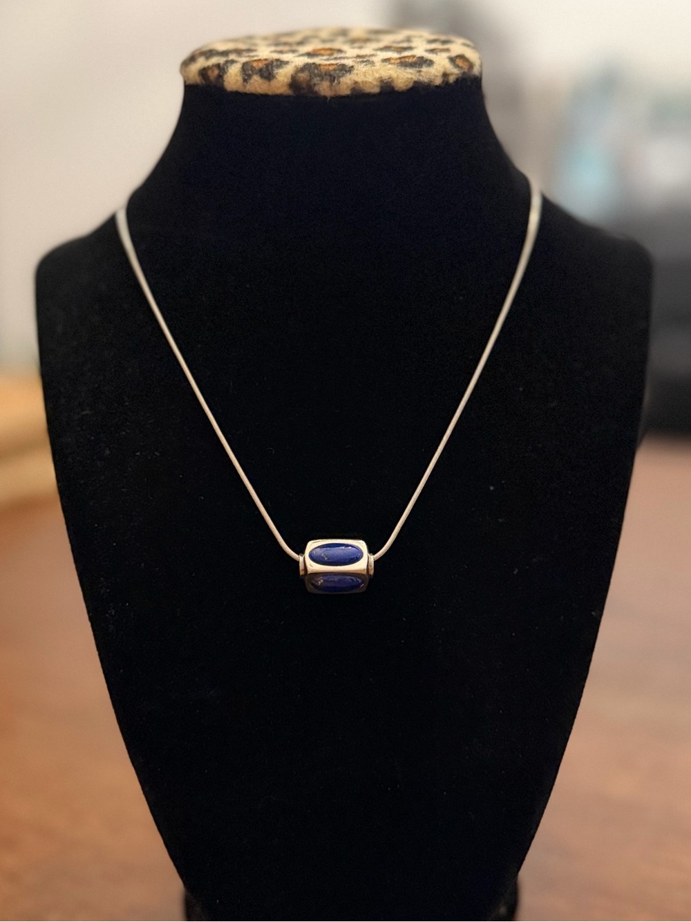 925 Sterling Silver Blue Stone Pendant Necklace 8.2g